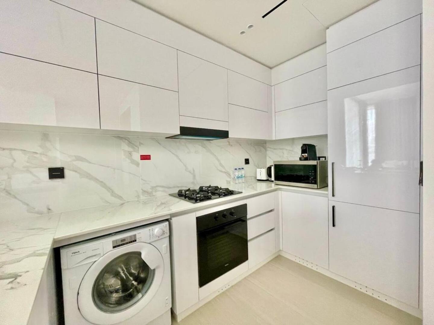 Upscale 1br In Jvc With Pool & Gym Access Apartment Dubai