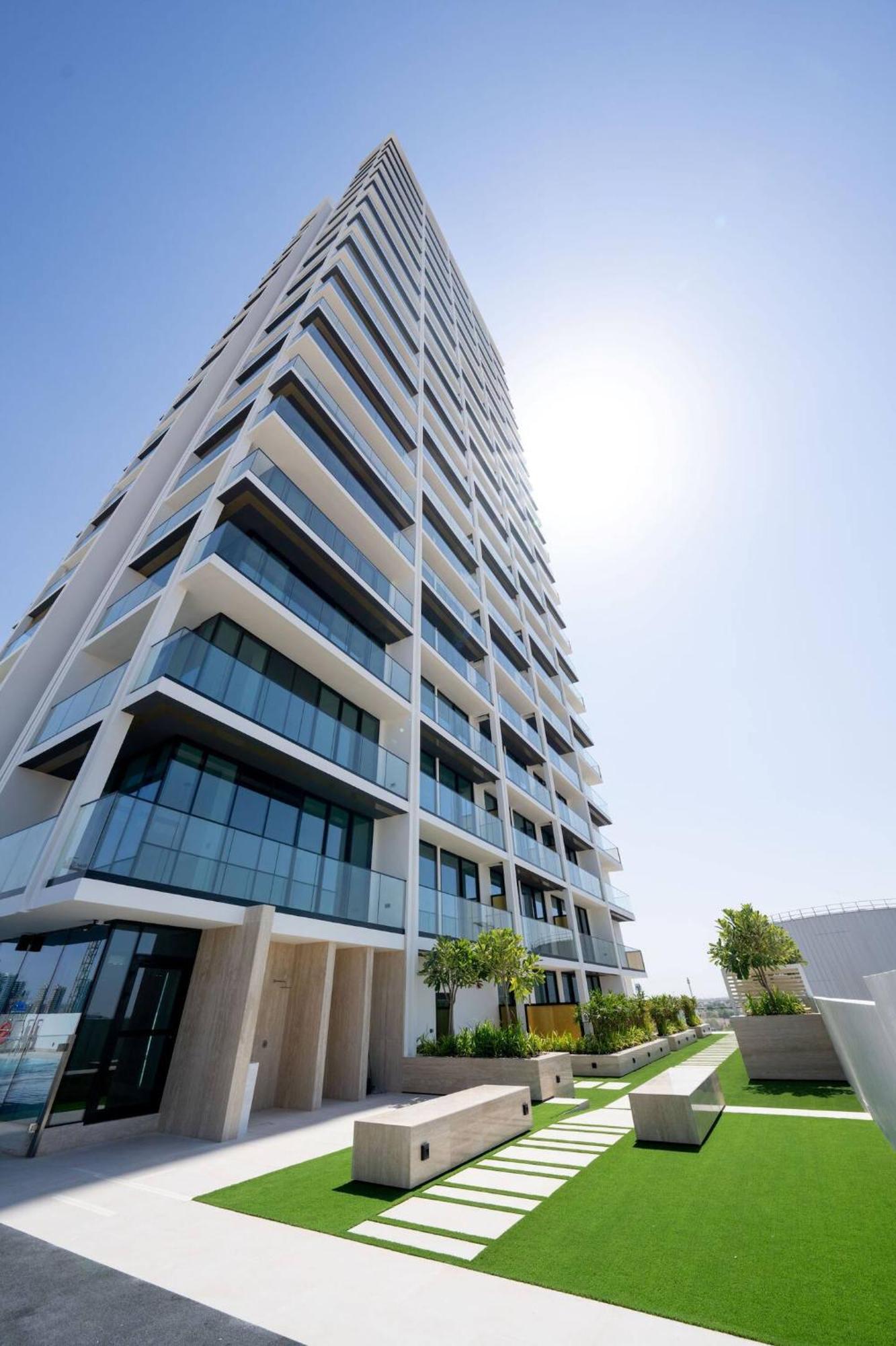 Upscale 1br In Jvc With Pool & Gym Access Apartment Dubai