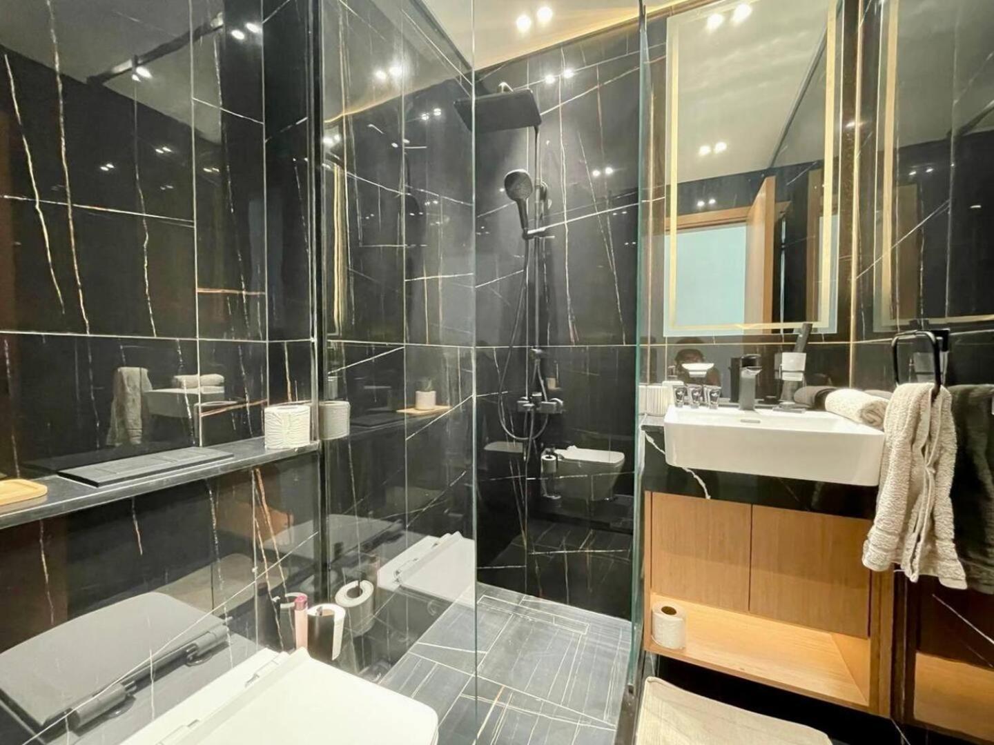 Upscale 1br In Jvc With Pool & Gym Access Dubai