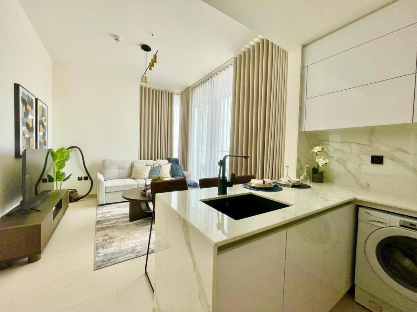 Upscale 1br In Jvc With Pool & Gym Access Dubai